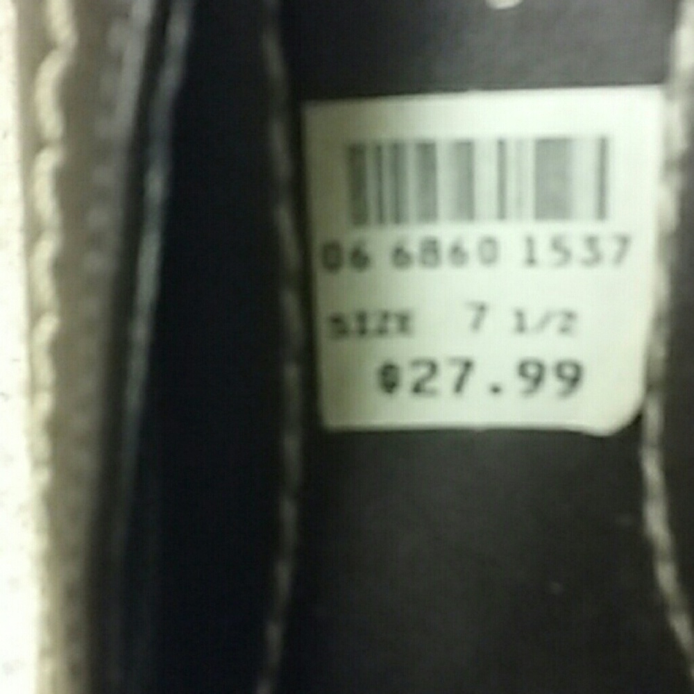 Shoes - Picture 3 of 3