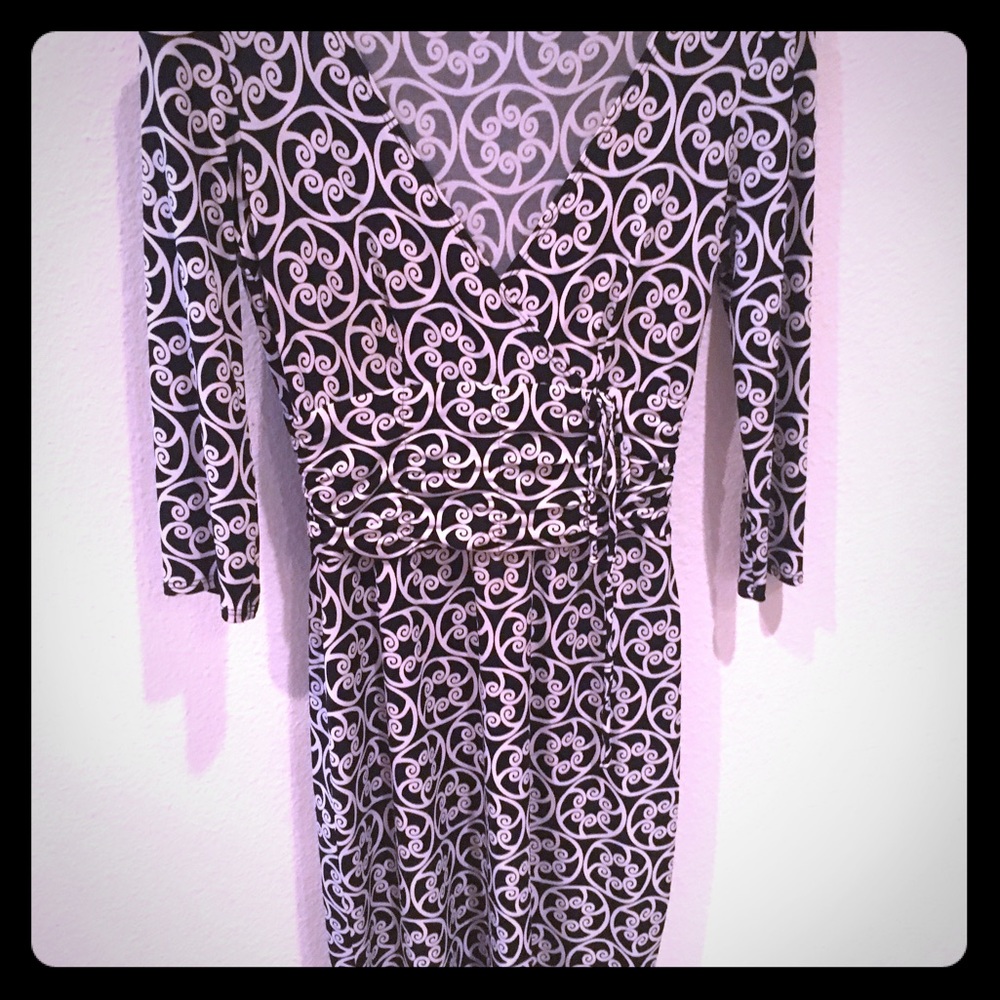 Laundry black and white dress
