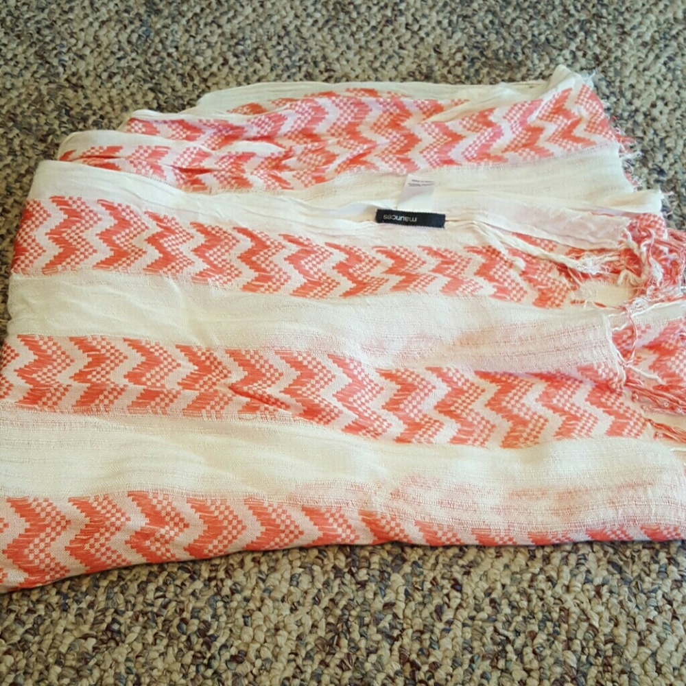 Maurices scarve