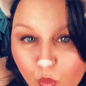 Meet your Posher, Angie