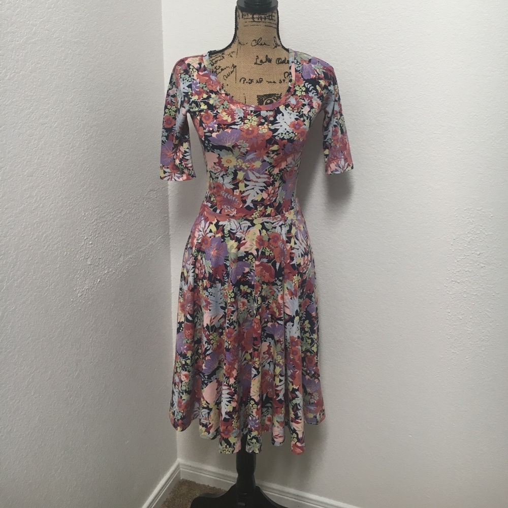 LuLaRoe Nicole XS