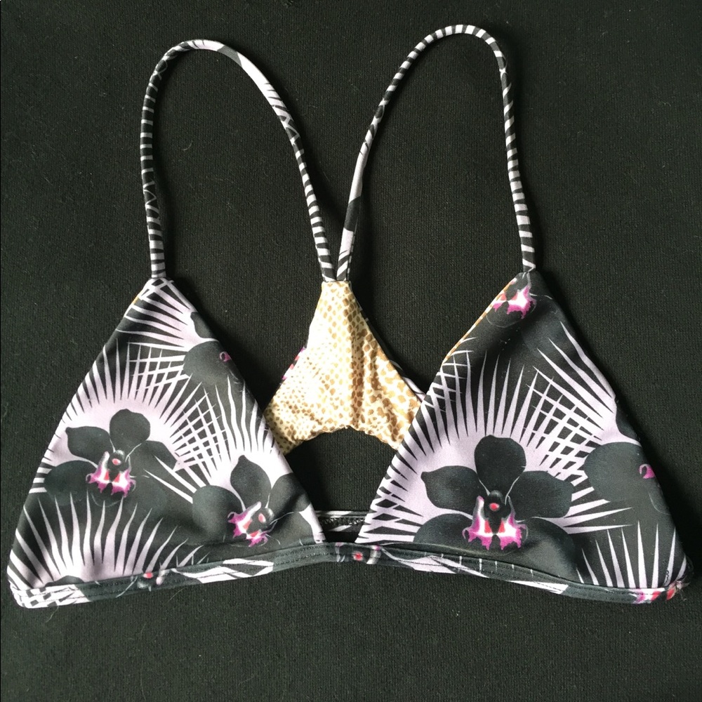 Acacia 2017 Modern Pacific Shaka top