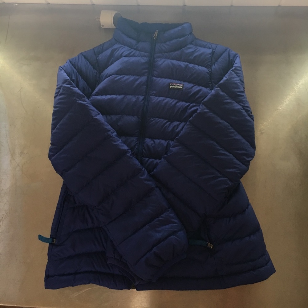 Blue long sleeve puffed Patagonia