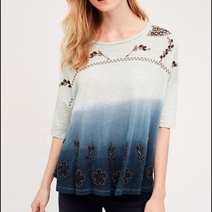 Anthropologie Akemi + Kin Ombré swing tee