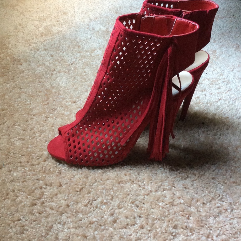 Shoe