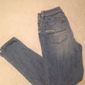 American Eagle Hi-Rise Jegging