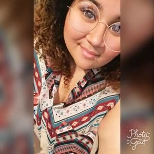 Meet your Posher, Stephanie