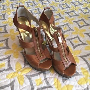 Like new Michael kids heels