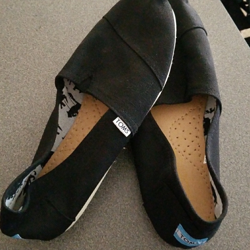Toms Classic Women Slide on Black