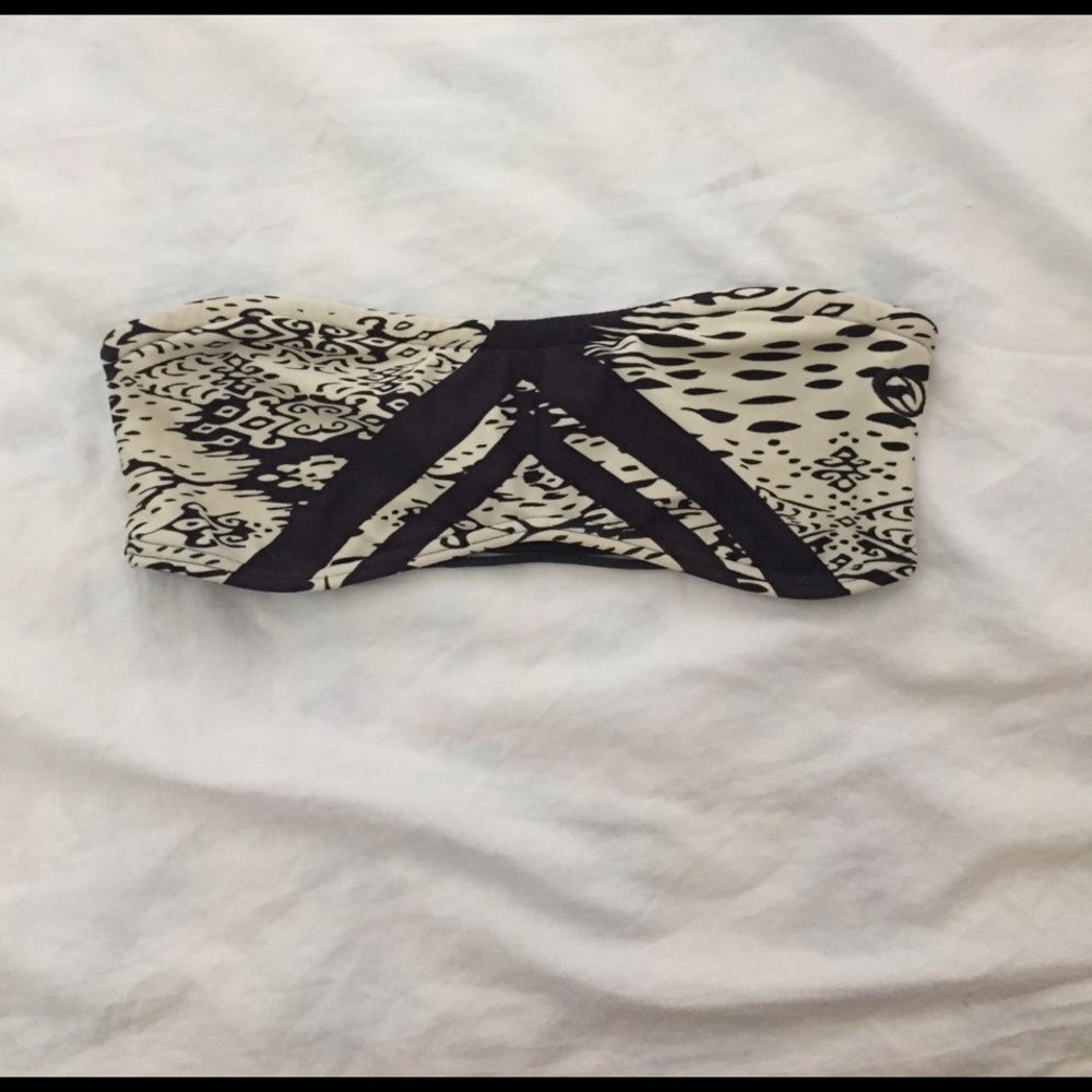 Rip curl bandeu swim top