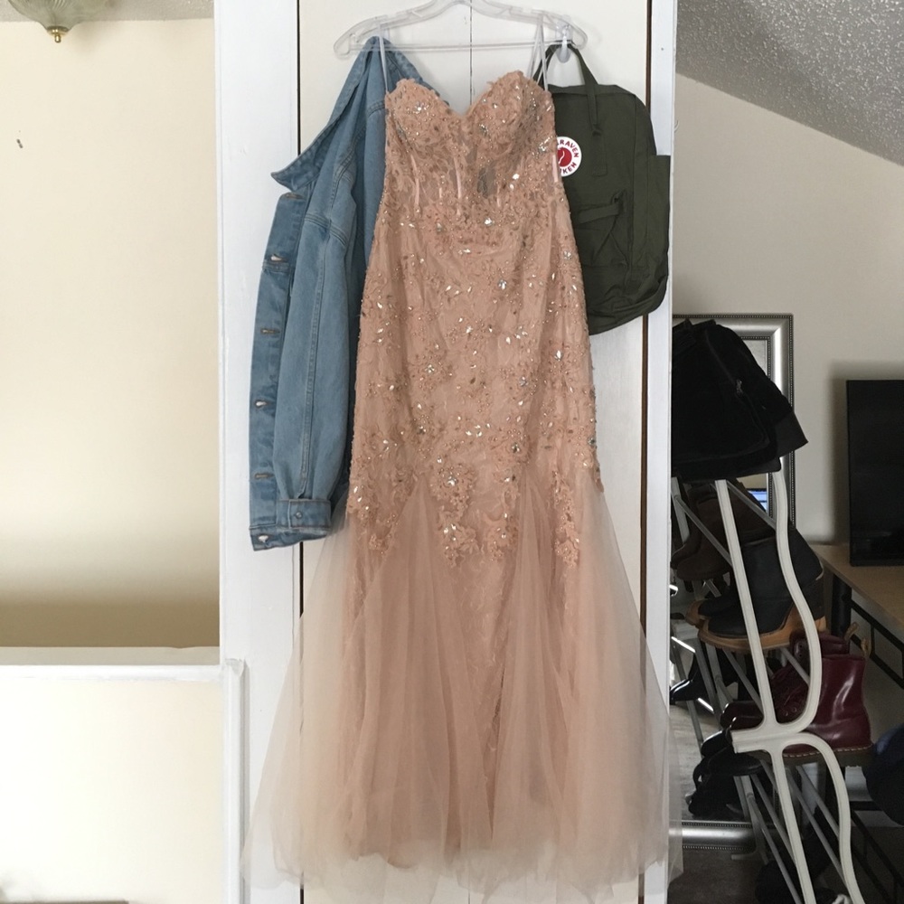 Prom dress