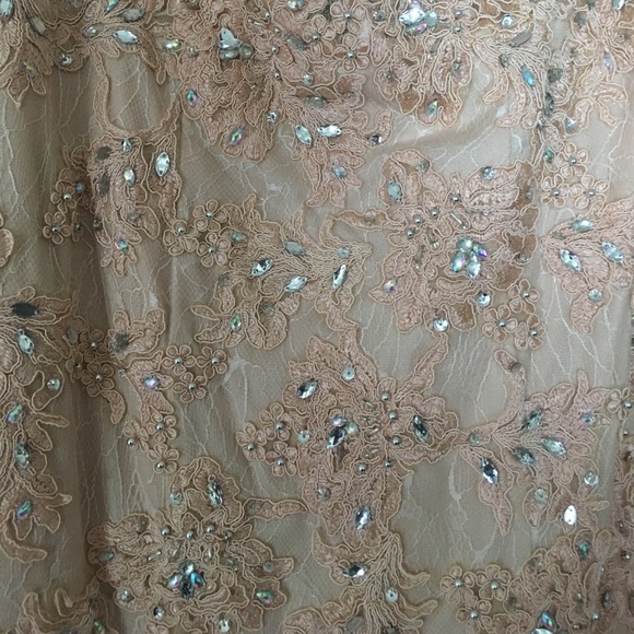 Prom dress - Picture 3 of 8