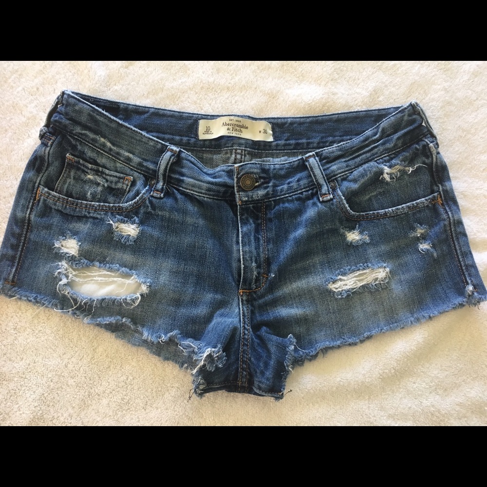 Abercrombie & Fitch Cut-Off Jean Shorts - Size 10