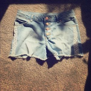 High wasted shorts