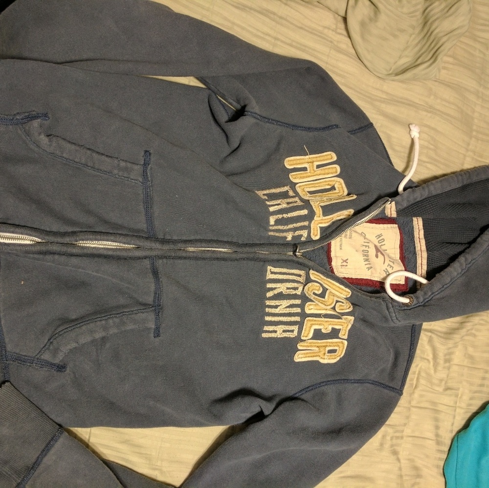 Hollister zip-up