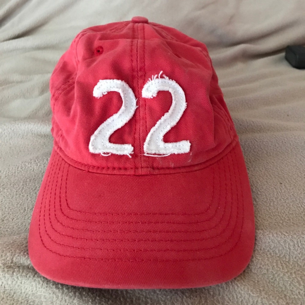 Hollister 22 hat