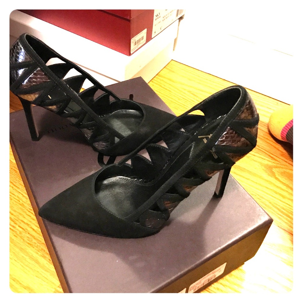 B Brian Atwood Nicoleette Pump