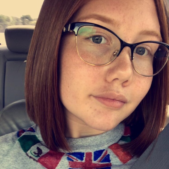 Meet your Posher, Samantha - Picture 1 of 1