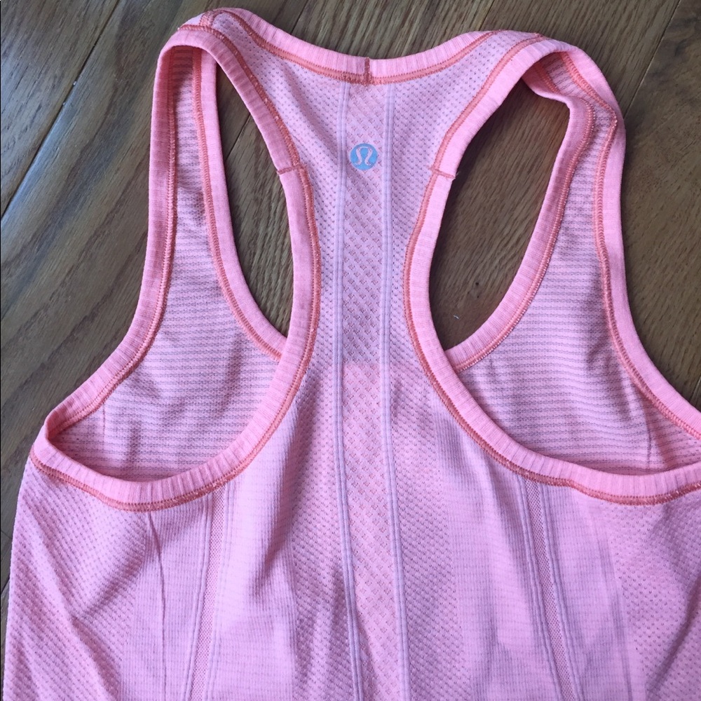 Lululemon tank top