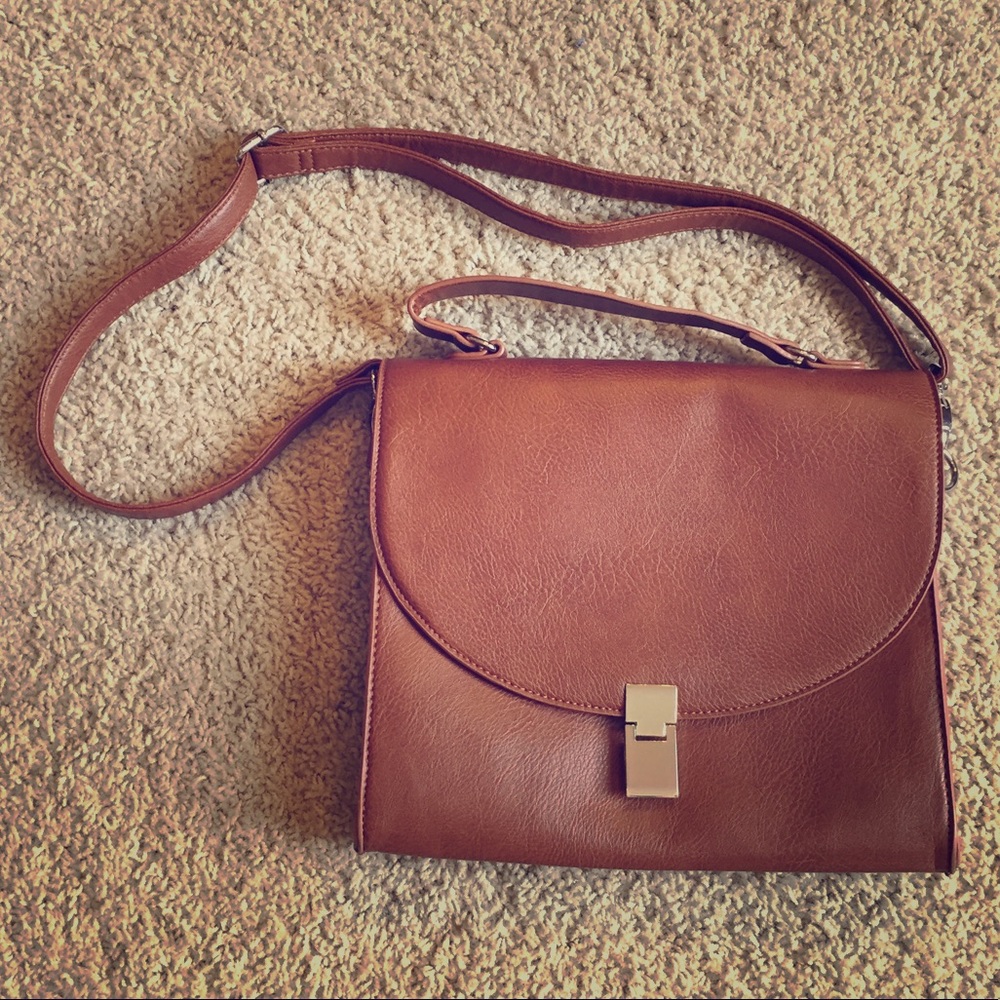 Brown Crossover Purse 💼
