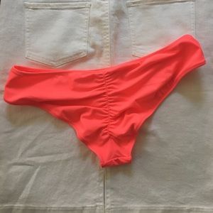 ⚡️Hot Coral Ruched bottoms⚡️