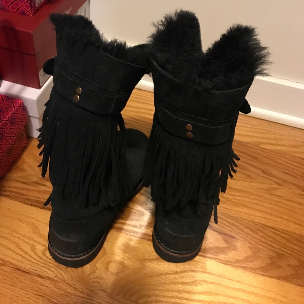 Uggs Boot - image 2