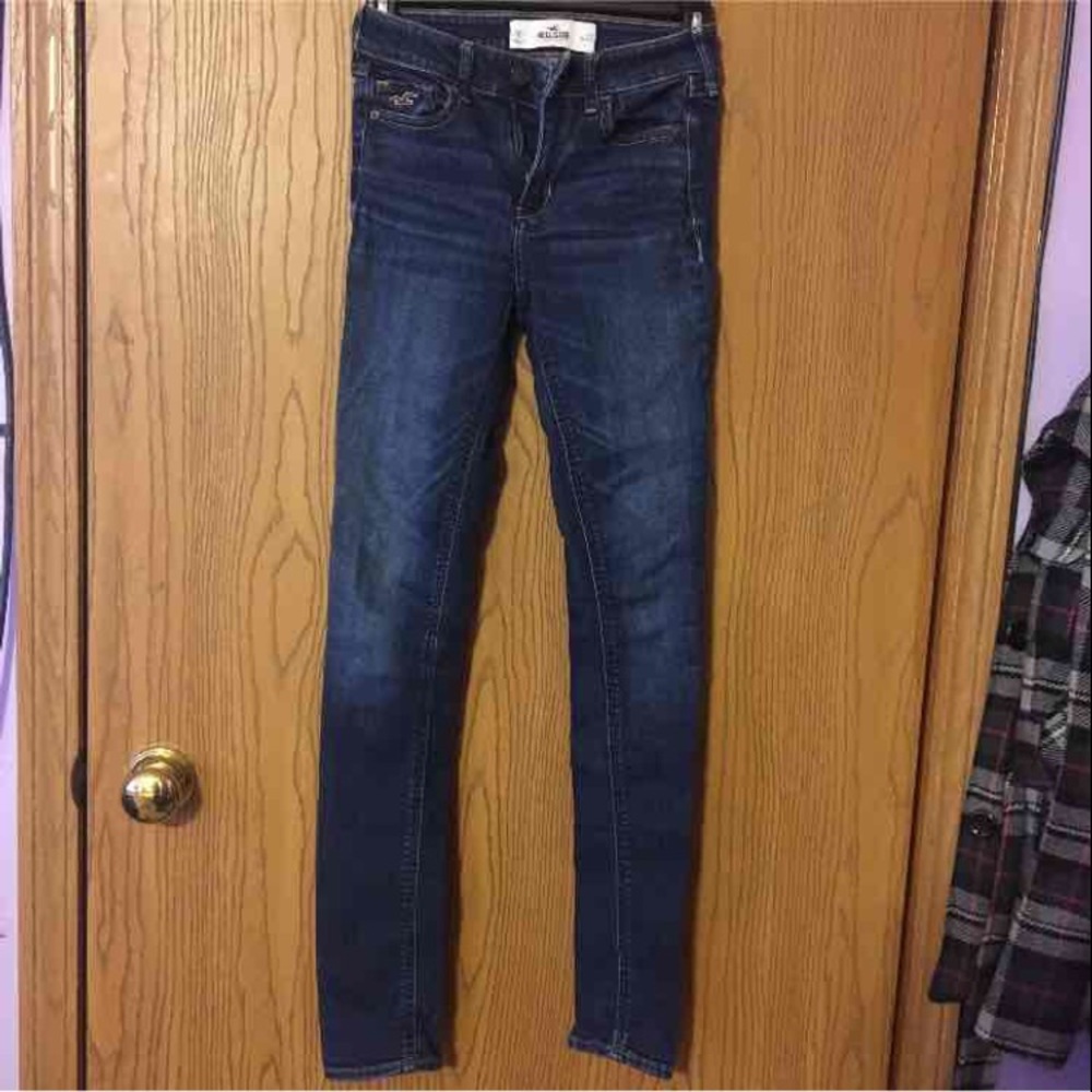 Hollister skinny jeans
