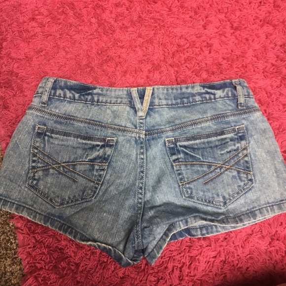 Aero Jean Shorts - Picture 2 of 5