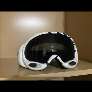Oakley Goggles - A Frame