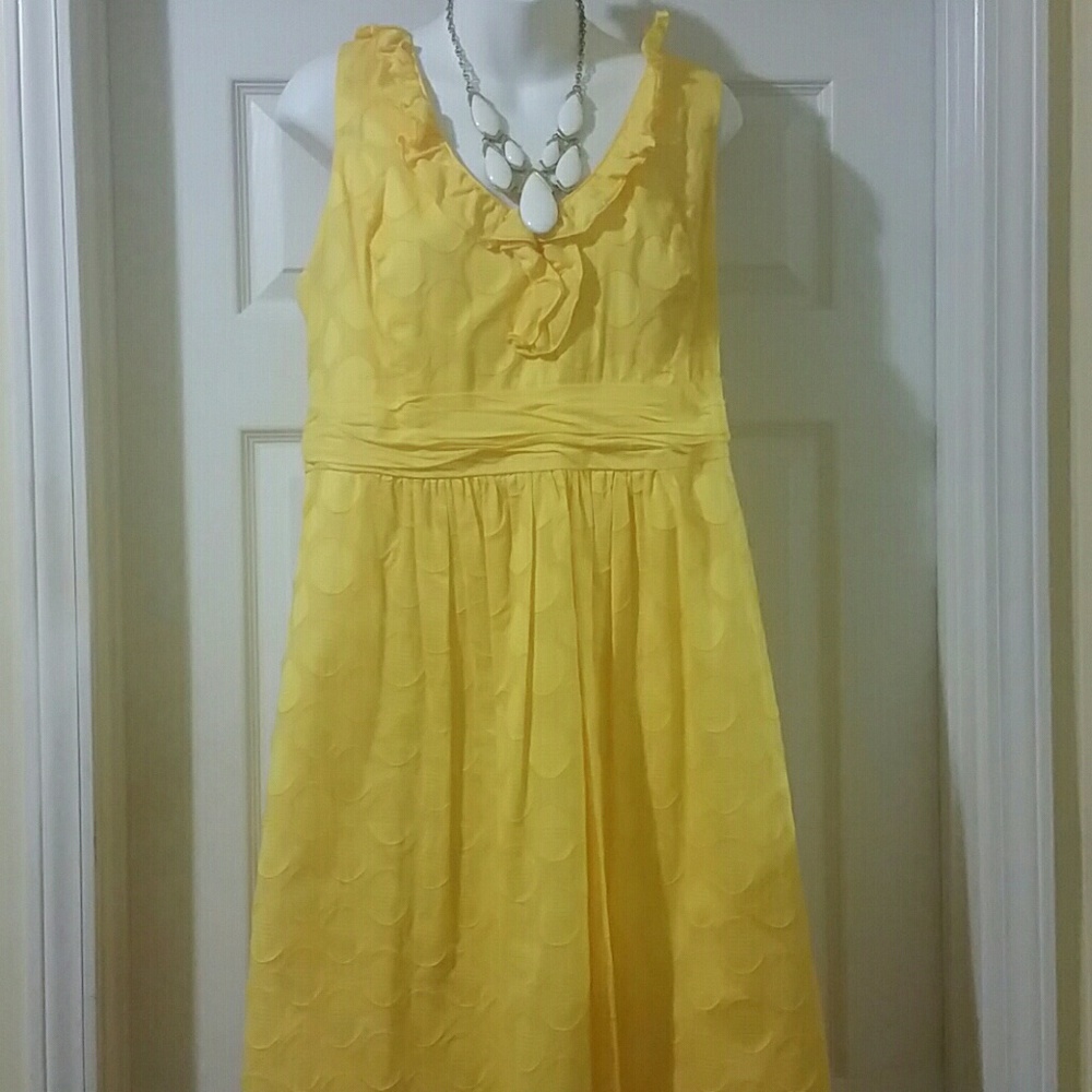 Yellow sleeveless dress