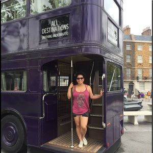 Meet your Posher, Halle