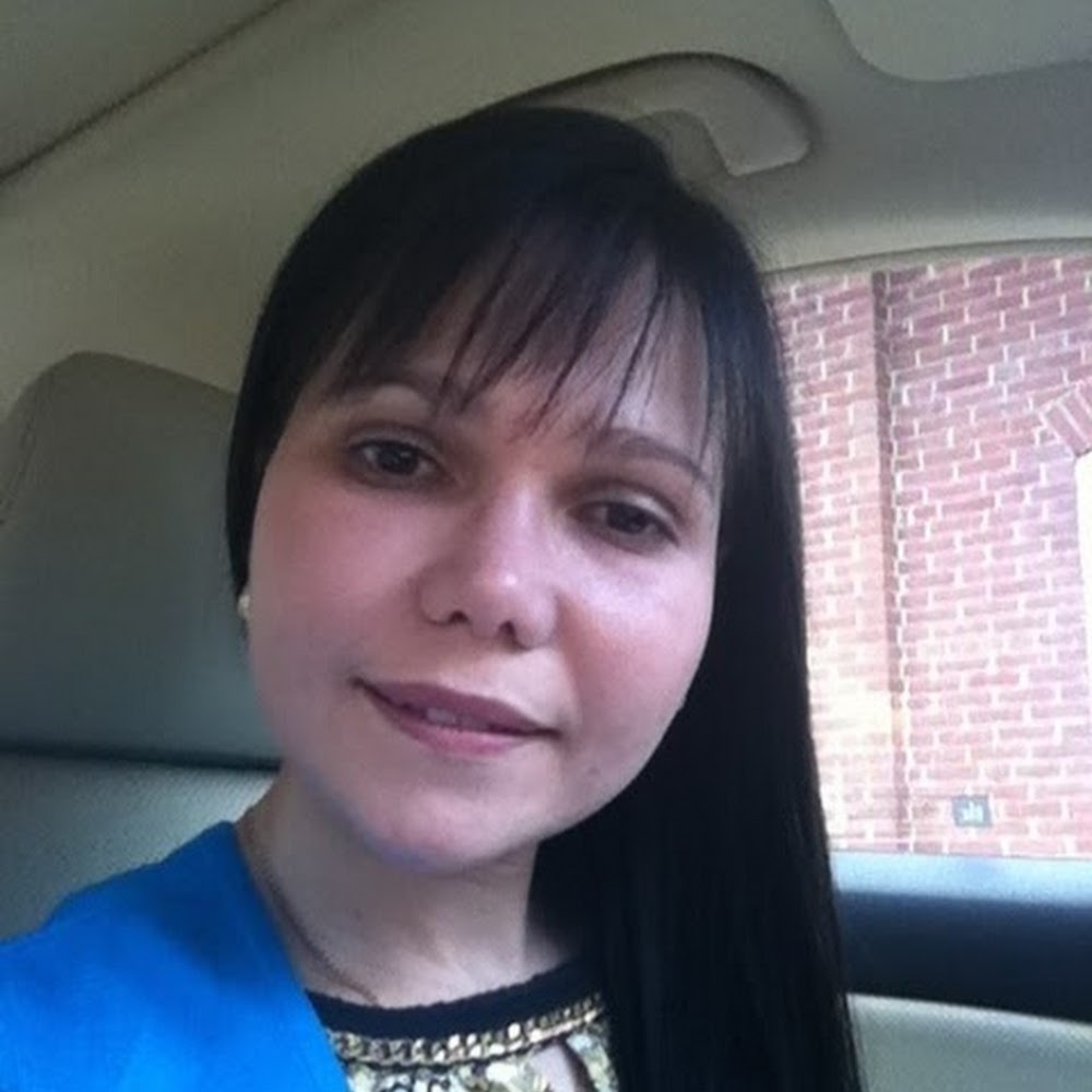 Meet your Posher, Aurelia