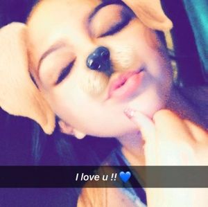 Meet your Posher, Celeste