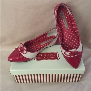 BAIT pinup inspired flat red & cream