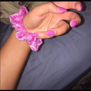 Hair scrunchie