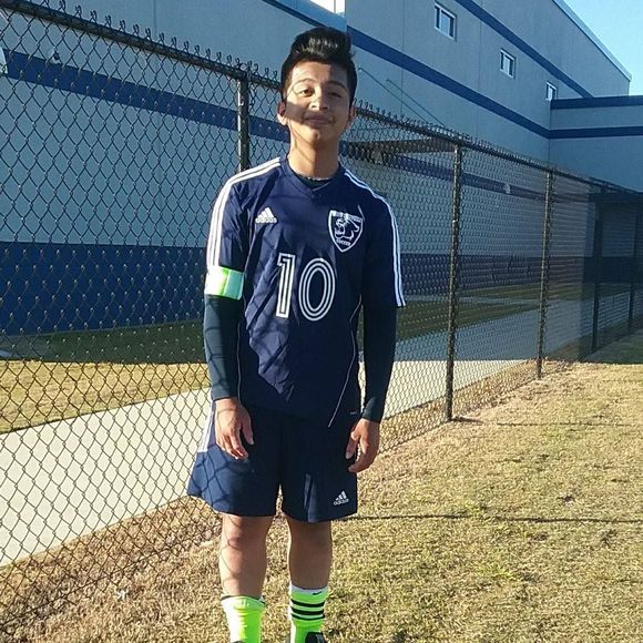 Meet your Posher, Yovani - Picture 1 of 1