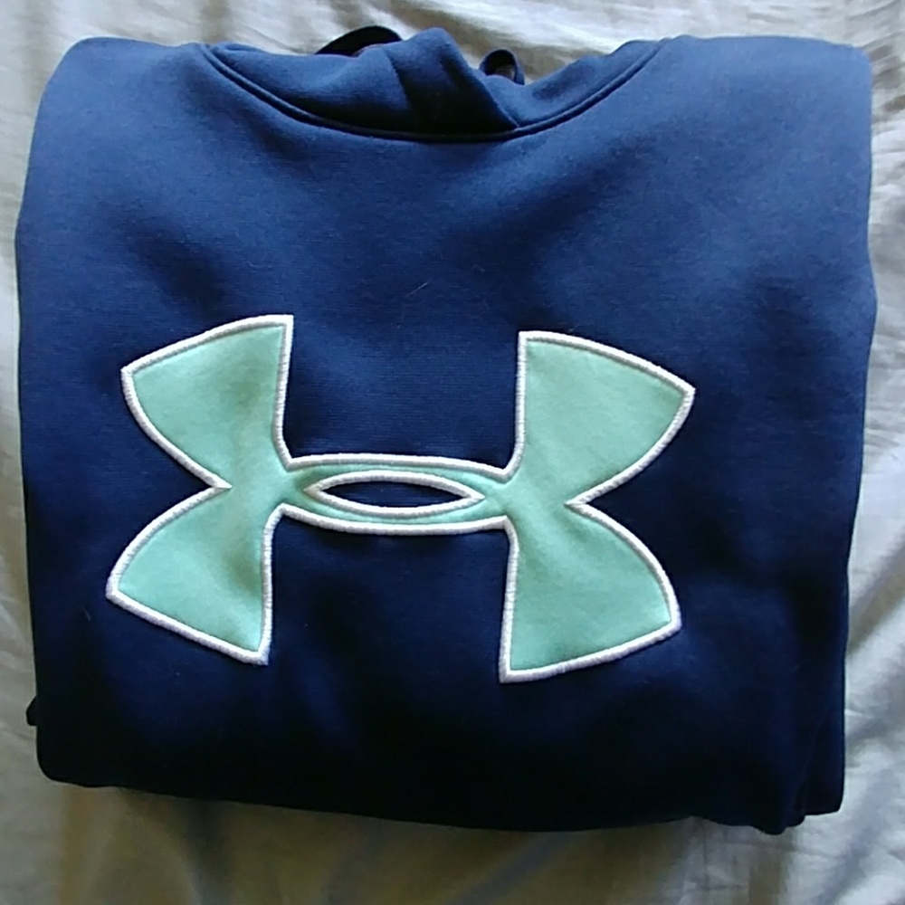 Under Armour Sweatshirt
