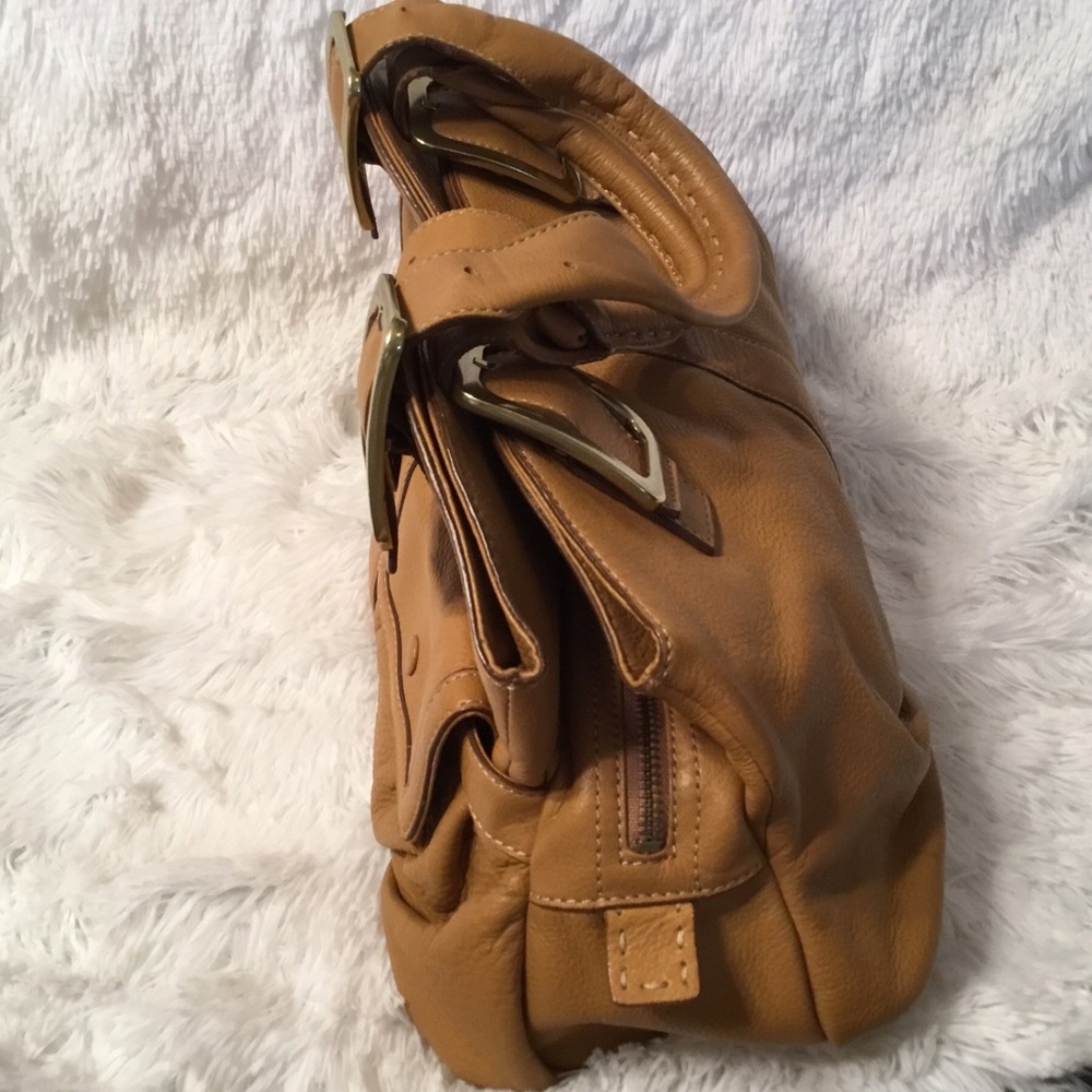 ..Cole Haan E/W Triple Zip Village Bag - Picture 4 of 8