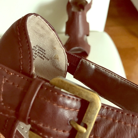 Intaglia Brown Wedges - Picture 5 of 5