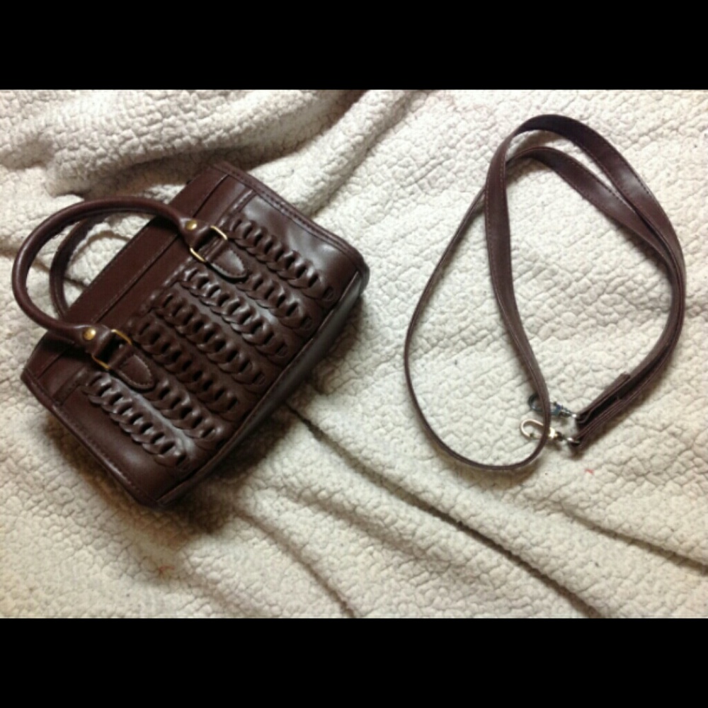 Summer Chic Crossbody Bag!