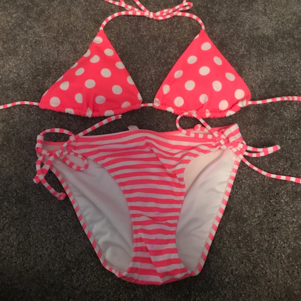 Neon pink bikini set