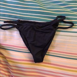 Frankie's bikinis Mimi bottoms (I think) in navy!!