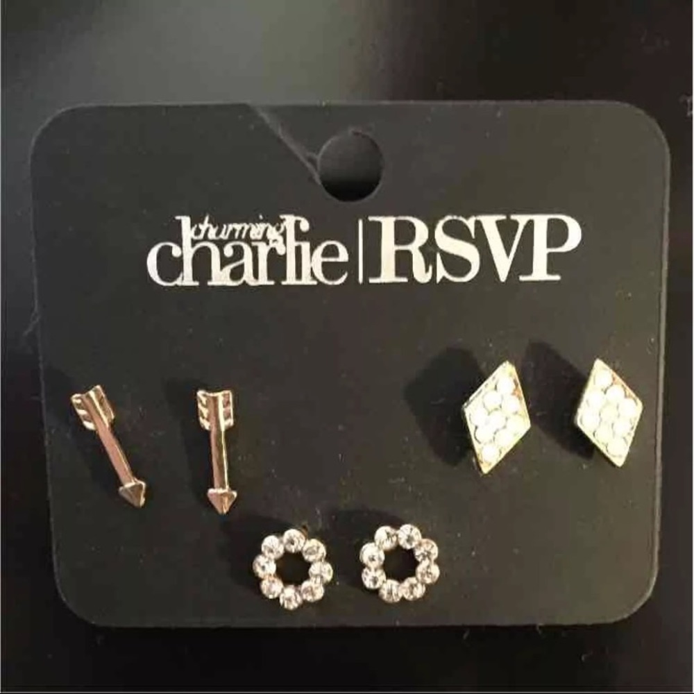 4/$20! 3 pack new gold earrings