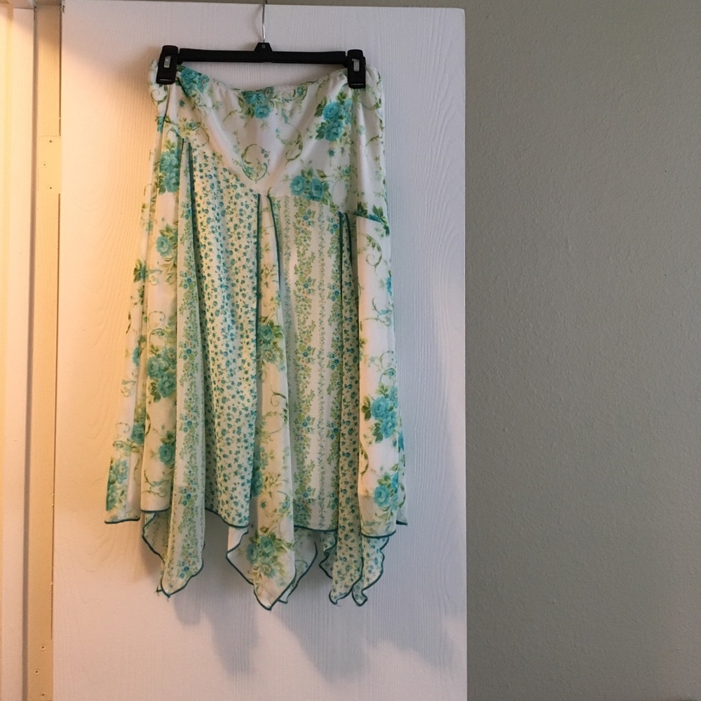Handkerchief skirt