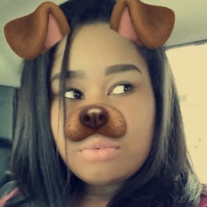 Meet your Posher, Briana