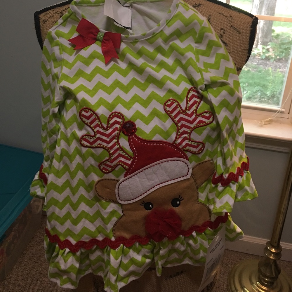 3T Rare Editions 2piece Christmas outfit