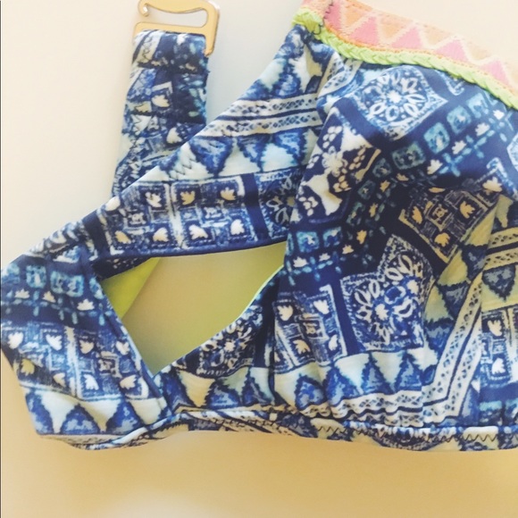 Victoria's Secret Bikini- like new - Picture 6 of 6