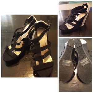 Nwt torrid strappy wedges