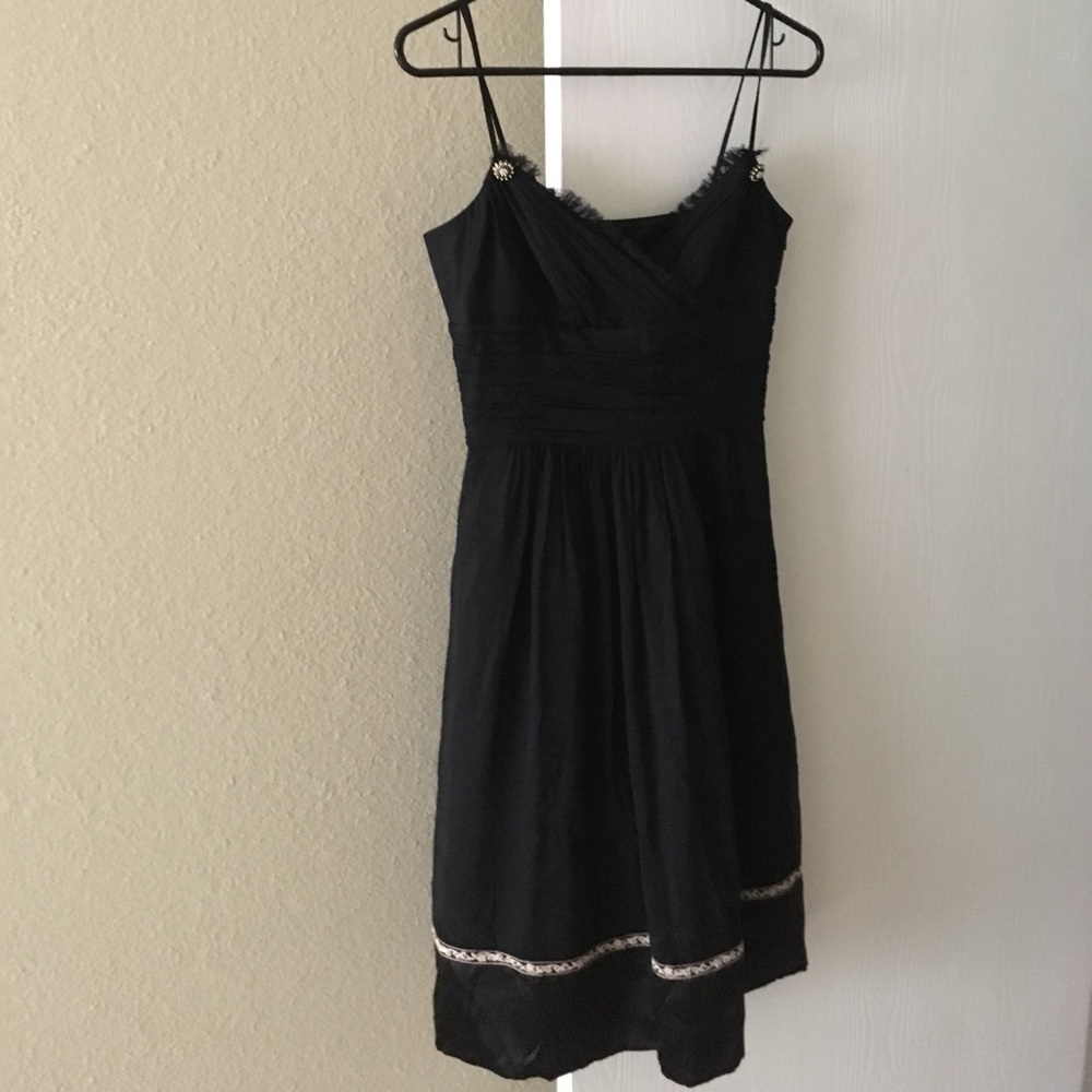 V neck dress