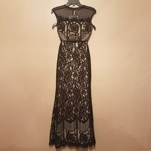 ✔✔✔ Sold ✔✔✔ Two-Piece Formal Dress Size 1